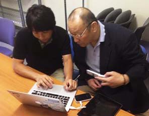 全日本プロレスの渕正信さんにFacebookの使い方をレクチャー！