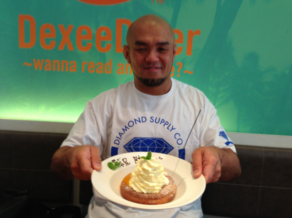 全日本プロレスの秋山 準さんの防衛を祝ってパンケーキ！